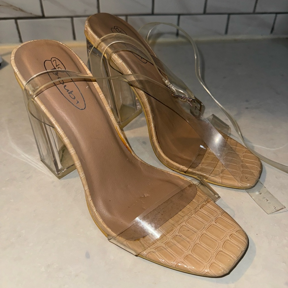 No Doubt beige heels
